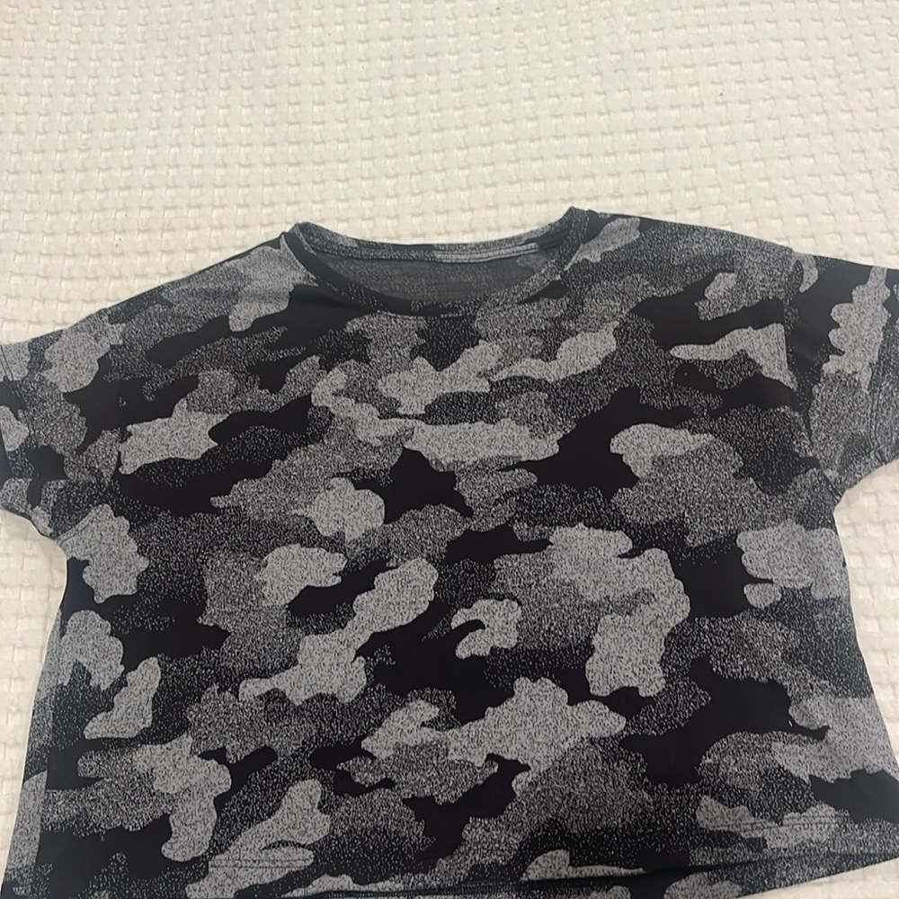Lululemon shirt. Size 4